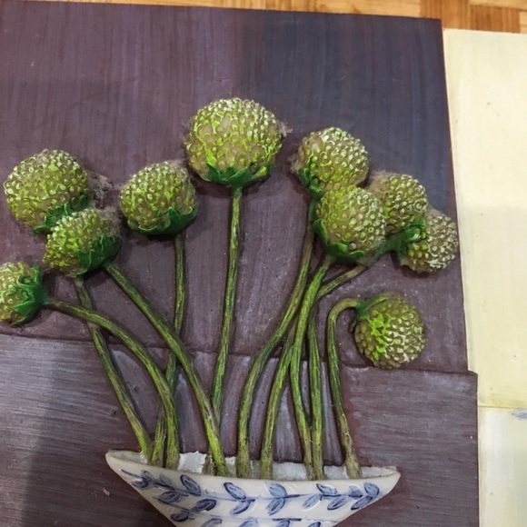 KATHRYN WHITE 3D ART TILE. Floral ceramic tile by artist KATHRYN WHITE - Picture 5 of 6